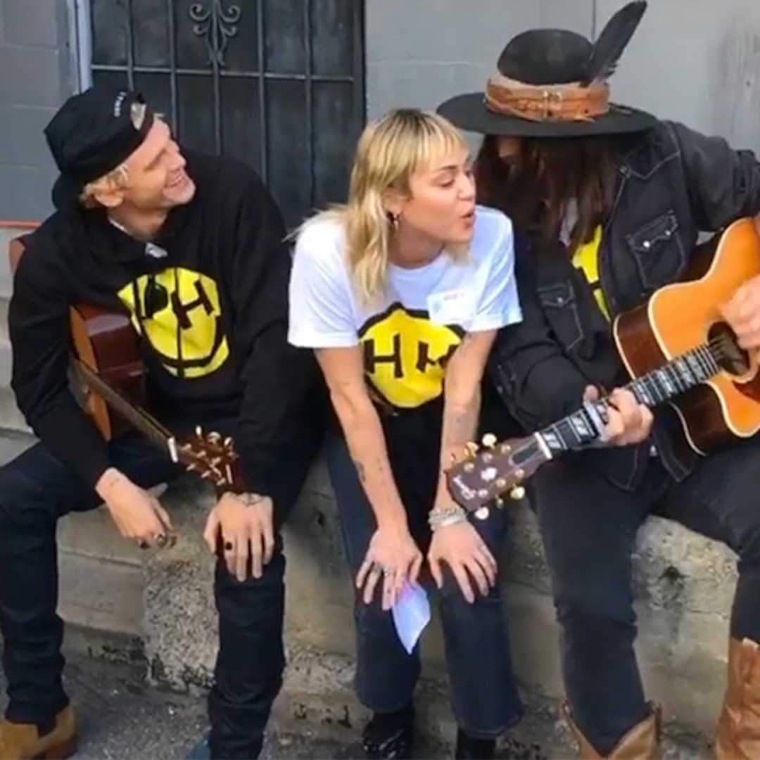 Miley Cyrus Performs Old Town Road With Cody Simpson And Dad Billy Ray Cyrus E Online
